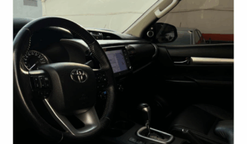 Toyota Hilux  2.8 SRX 4X4 full