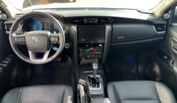 Toyota Hilux SW4  2.8 SRX 4X4 full