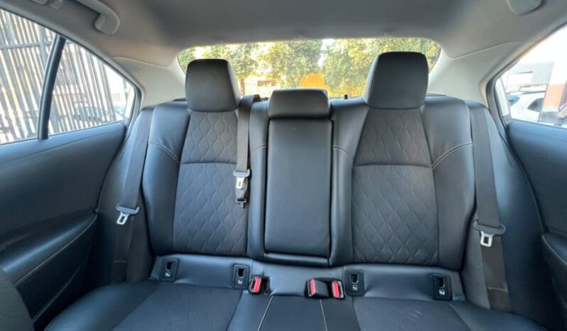 Toyota Corolla  2.0 GLI full